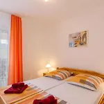 In 5281 Apartment *