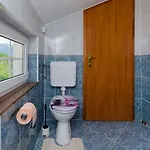 In 5281 Apartment *